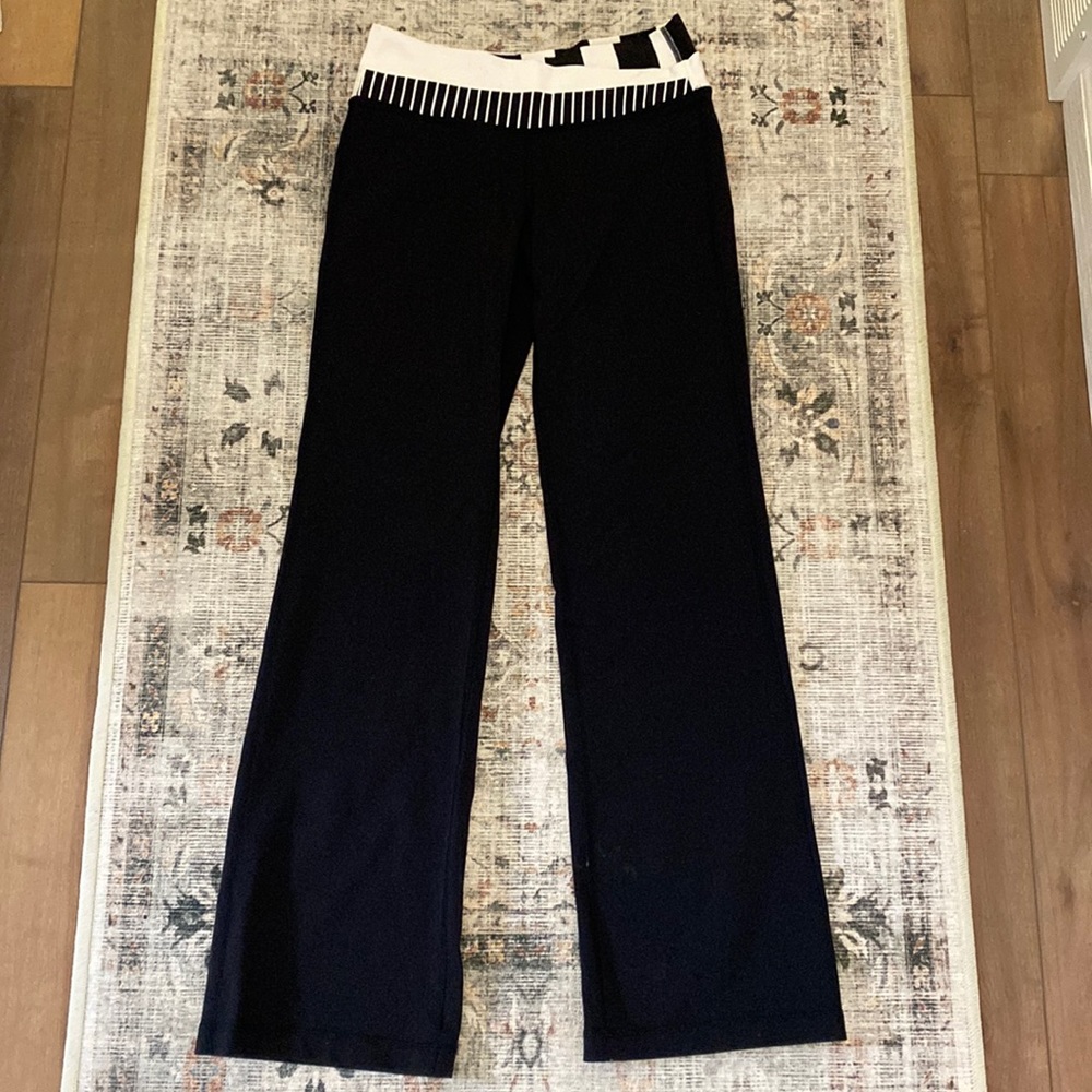 Lululemon Groove pant